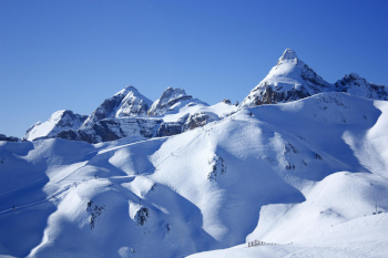 Vista de la estación de esquí Formigal en el Pirineo aragonés