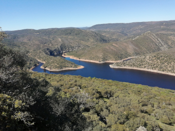 Río Tajo a su paso por el Parque Nacional de Monfragüe